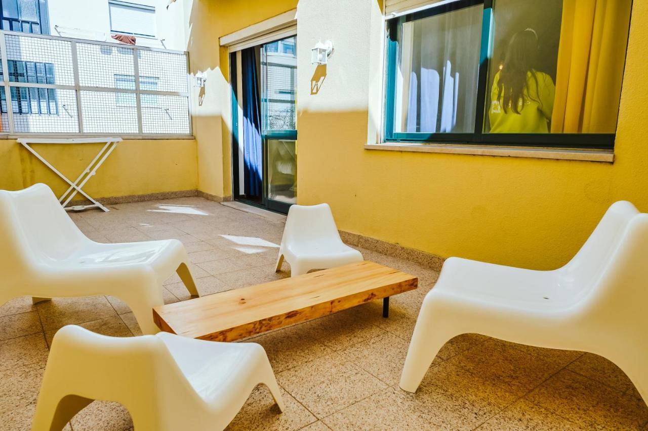 Help Yourself Hostels - Restelo Lisboa Eksteriør billede