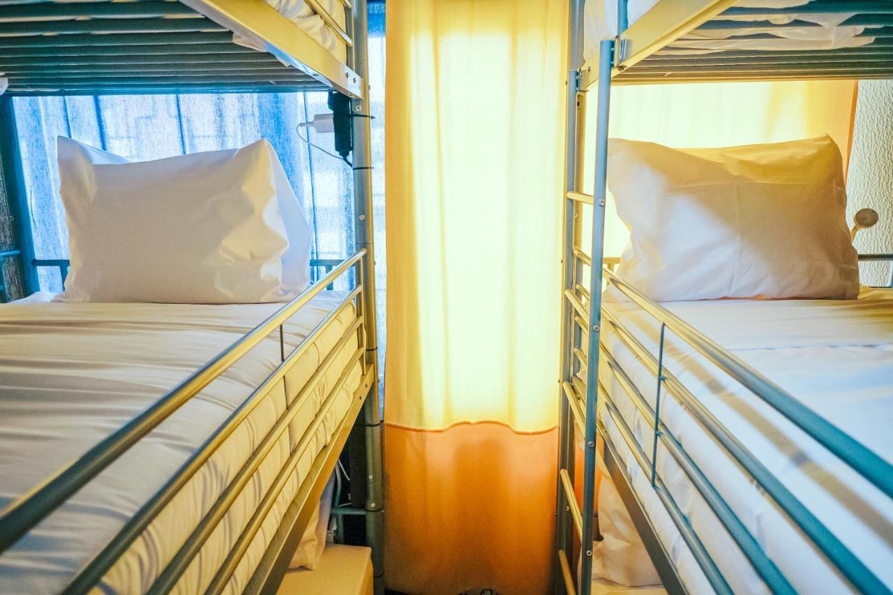 Help Yourself Hostels - Restelo Lisboa Eksteriør billede
