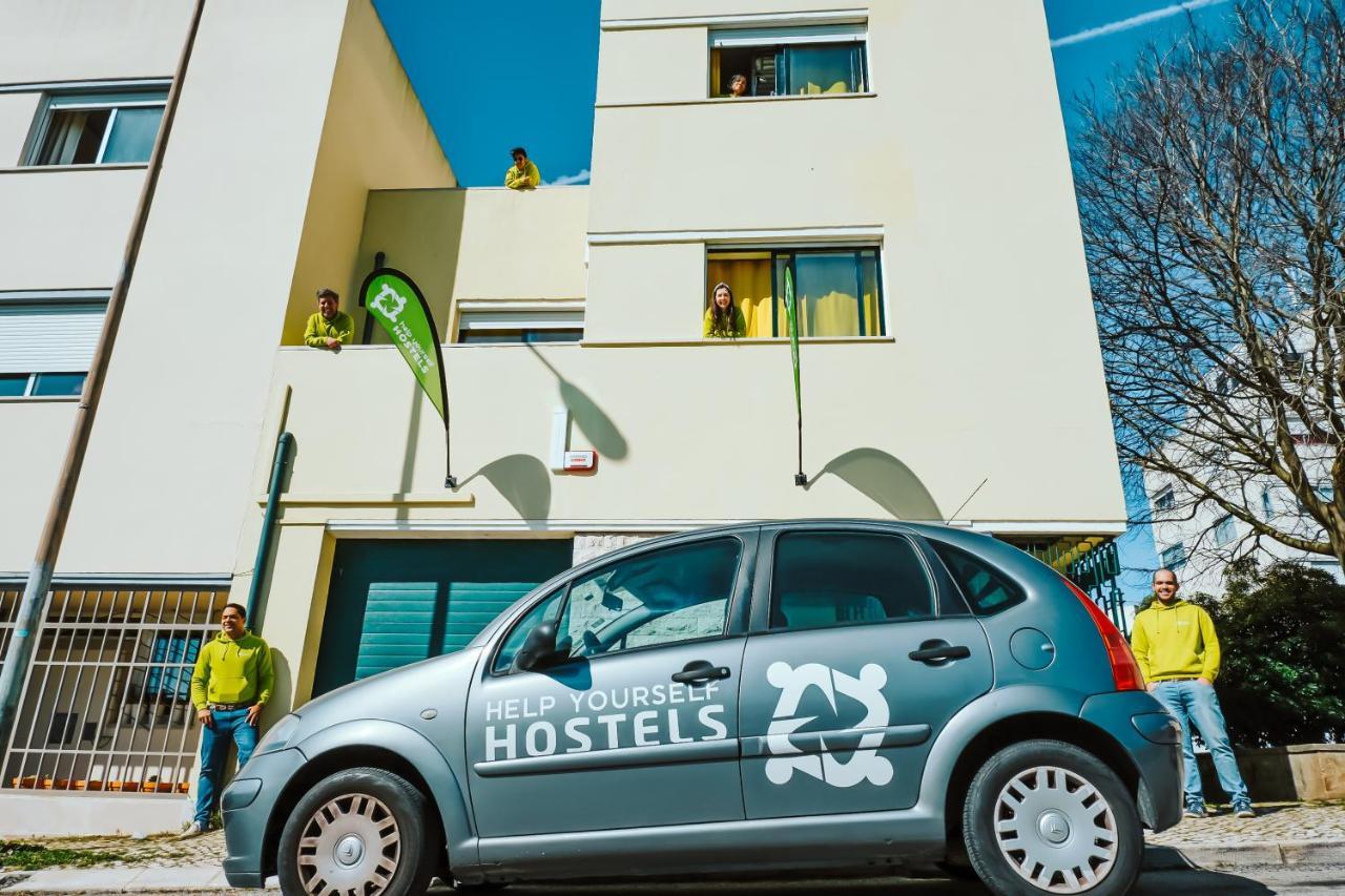 Help Yourself Hostels - Restelo Lisboa Eksteriør billede